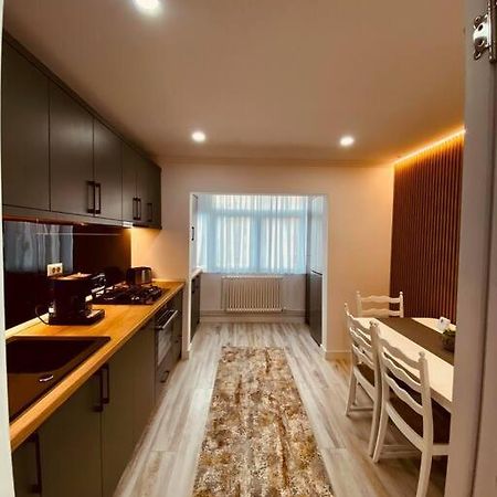 Apartament In Gura Humorului Zewnętrze zdjęcie